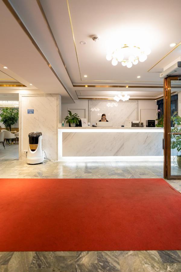 Livington Hotel สต็อกโฮล์ม ภายนอก รูปภาพ